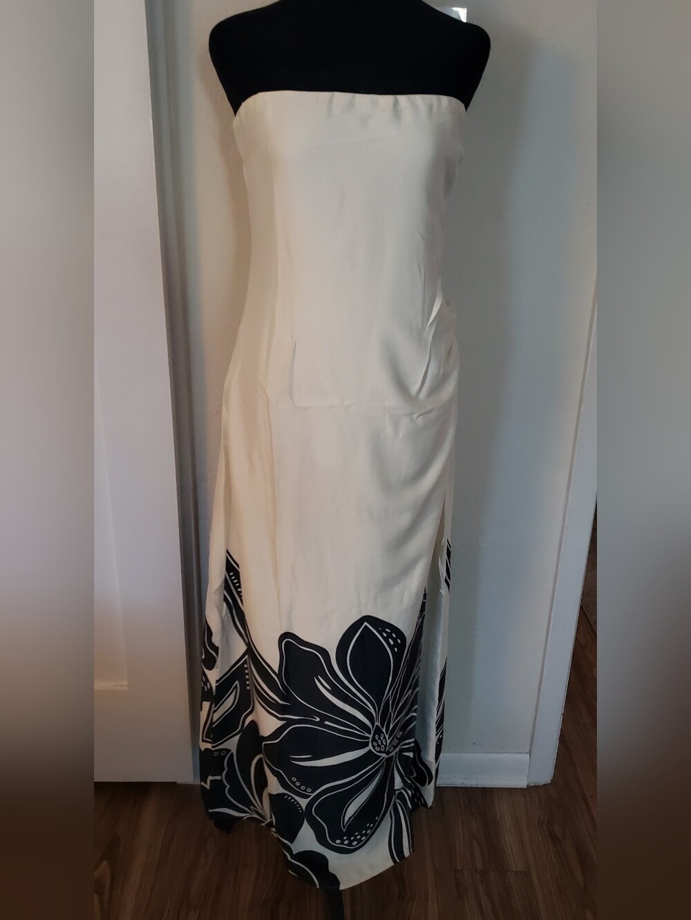 House of Harlow 1960 Strapless Cream Maxi with Black Floral Border